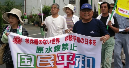 児玉町を徒歩行進 児玉町を徒歩行進